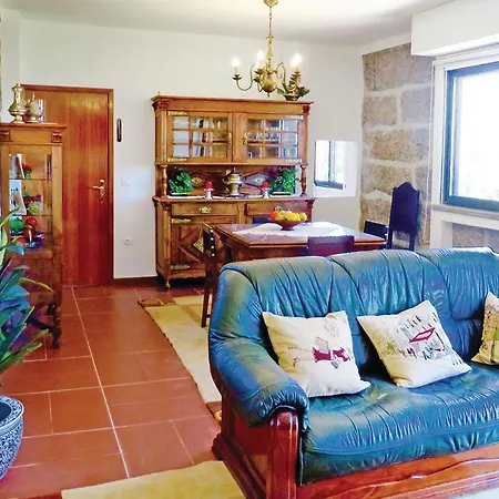 بيت للعطل Three-bedroom Holiday P-4550-360 With A Fireplace 06 قلعة بايفا