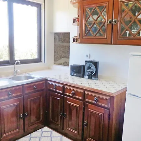 بيت للعطل Three-bedroom Holiday P-4550-360 With A Fireplace 06 *